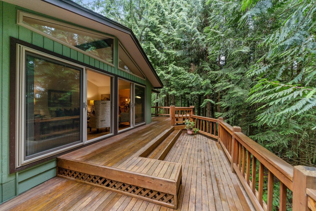 Image of a nice backyard deck